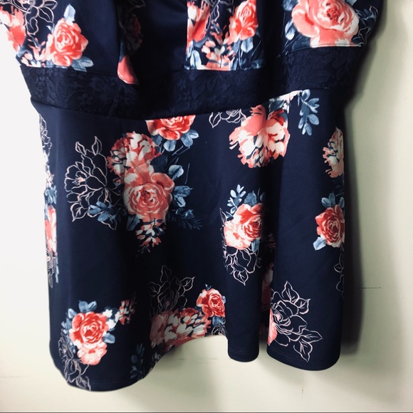 TORRID NWOT Navy floral print peplum tank top. - Picture 7 of 10
